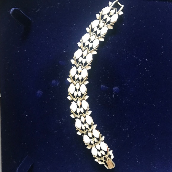 coro Jewelry - Coro Fabulous Bracelet